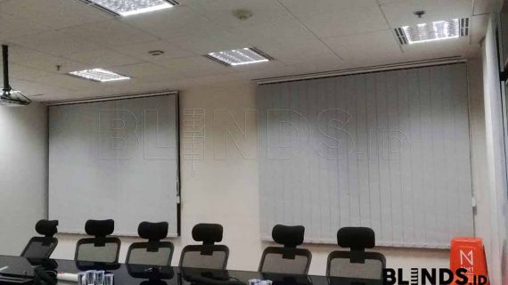 Produksi Tirai Kantor Blackout Grey Di Jakarta Selatan
