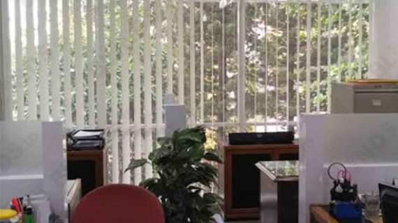 Warna Grey Vertical Blinds Seri 80 Di Gedung Bangun Tjipta Slipi